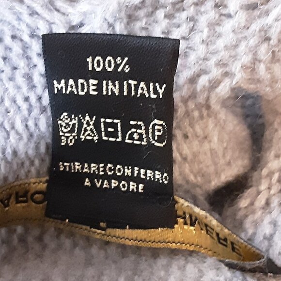 Gorgeous Made in Italy Tabaroni Grey Cashmere Shawl Shrug Sweater Size Med-Large - Picture 14 of 14